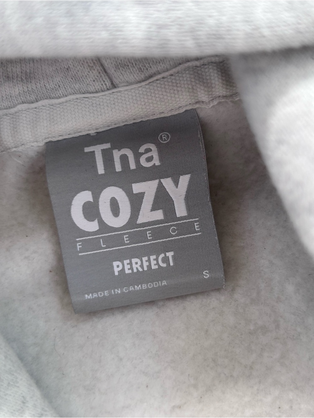 Aritzia cozy fleece hoodie - Heather grey - Picture 2 of 4